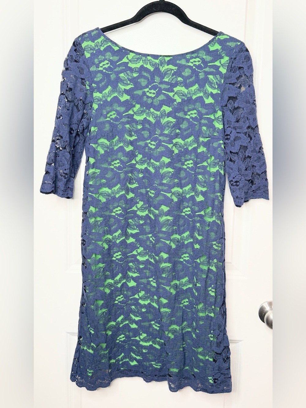JAX Dress Size 8 Navy Blue Lace Neon Green Lined Sheath 3/4 Sleeve Zip Back